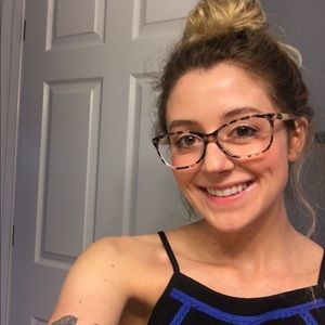 Meet your Posher, Rebecca